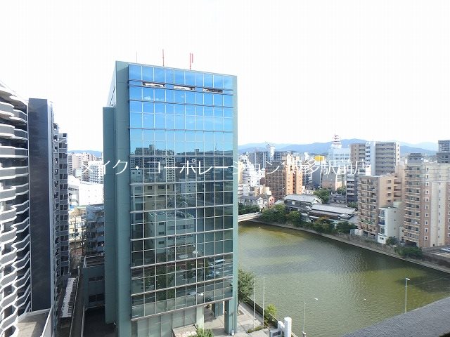 ※写真は棟内別部屋参考写真 ピュアドーム博多エッセンシア ベランダ