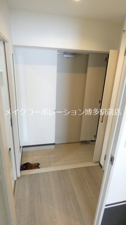 玄関 ラクラス博多 玄関