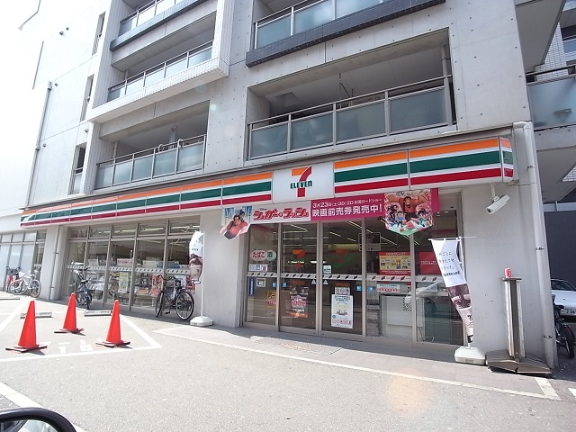 ラフィネス博多リバーステージ  銀行