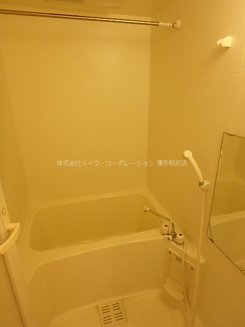 バス レジディア博多Ⅱ 風呂画像