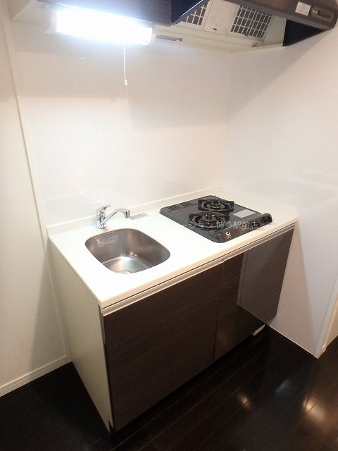 ※写真は棟内別部屋参考写真 VIDA博多 キッチン