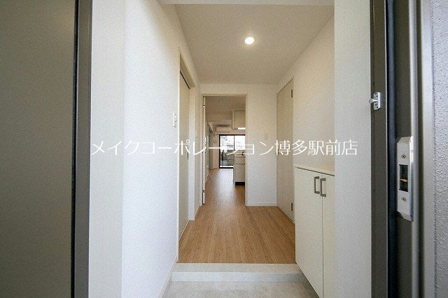 玄関 First博多駅前 玄関