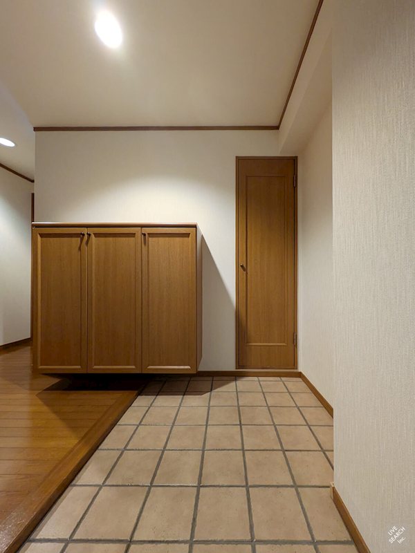 玄関 パロスけやき西 玄関