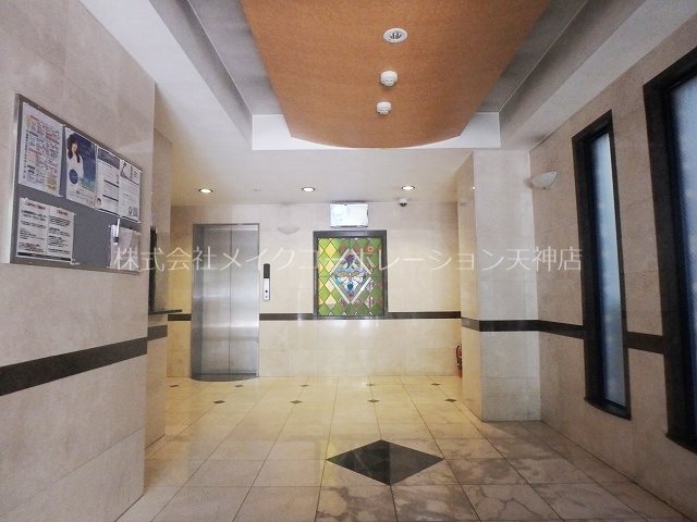 WAKO大手門 エントランス
