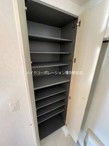 アクタス天神北 玄関