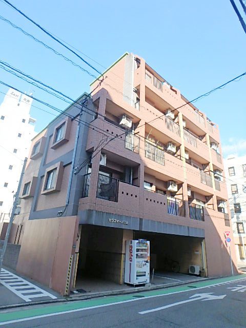 セラフィーノ白金 外観