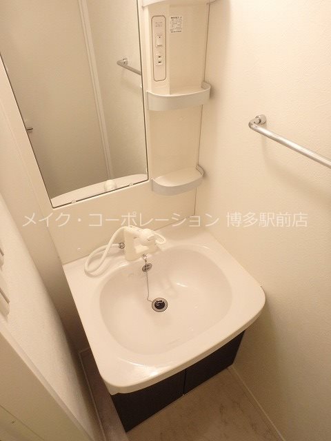 レジデンシャルヒルズ博多駅前弐番館 洗面所