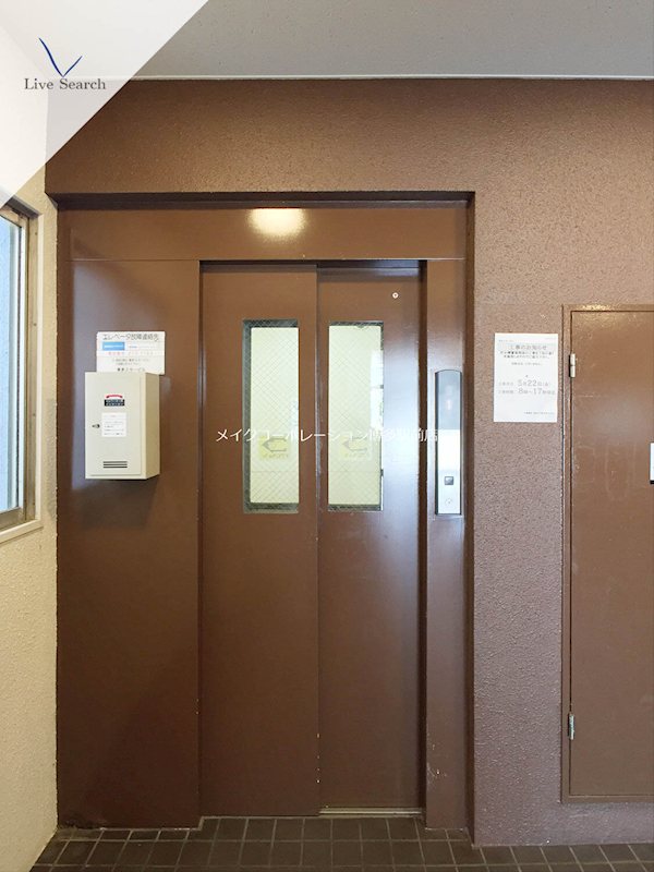 博多スタービル エントランス