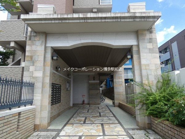 サン・ビオ空港通り エントランス