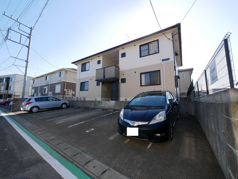ベルクレール 駐車場