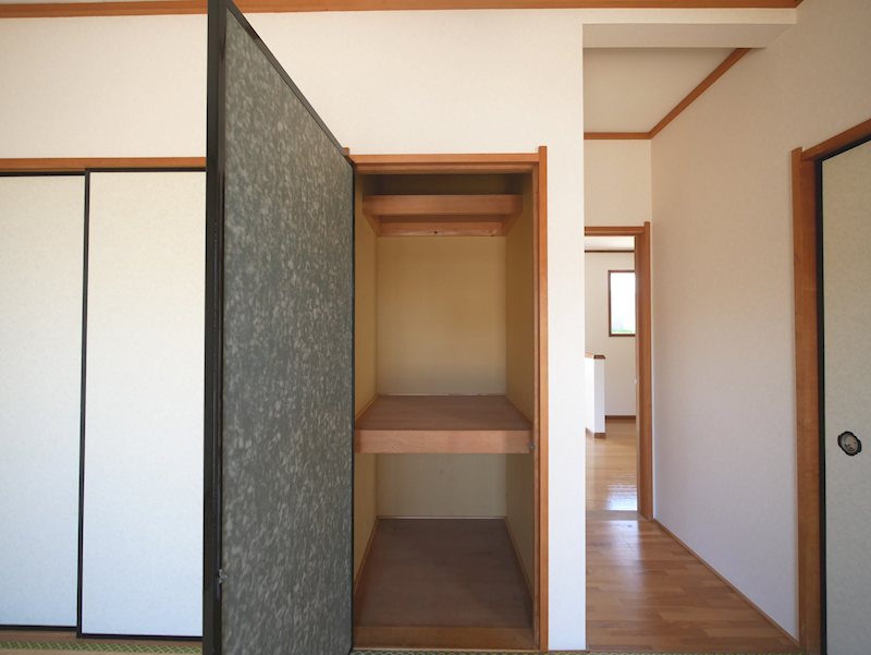 キャッスルクレッセント 収納