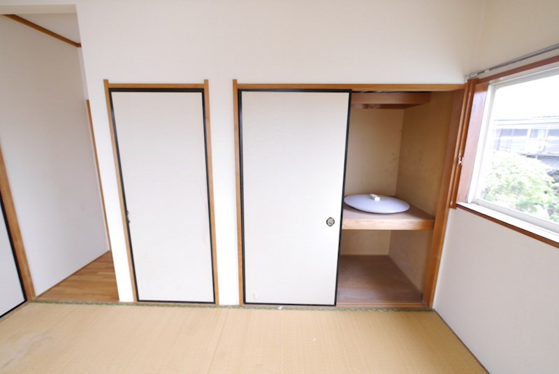 キャッスルクレッセント 収納