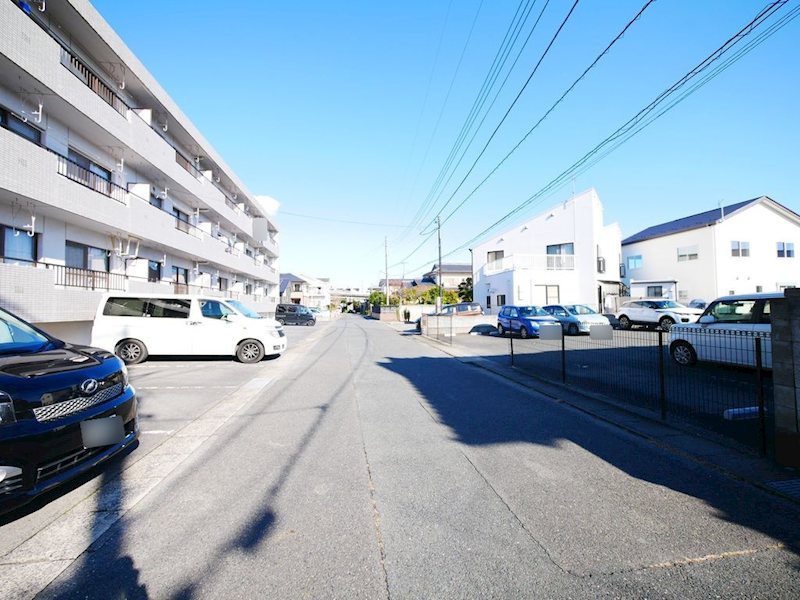 ヴァンヴェールＫ 駐車場