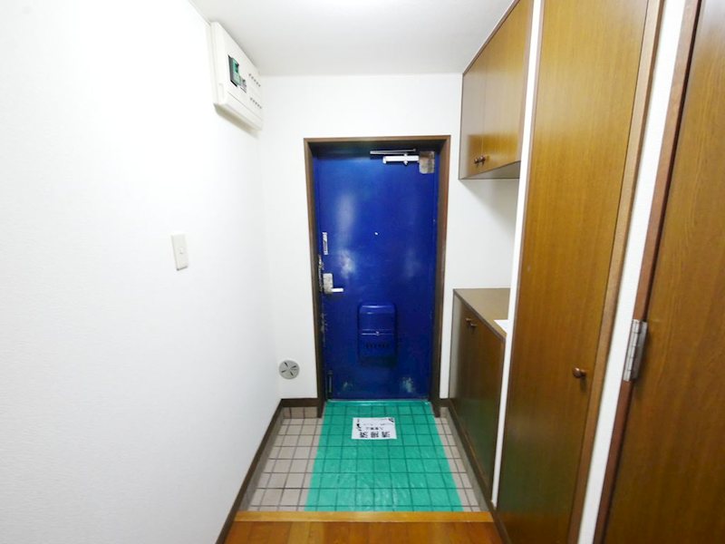 ヴァンヴェールＫ 玄関