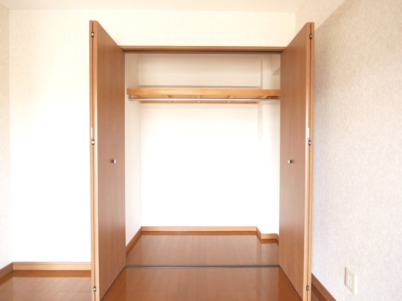 征矢マンション 収納
