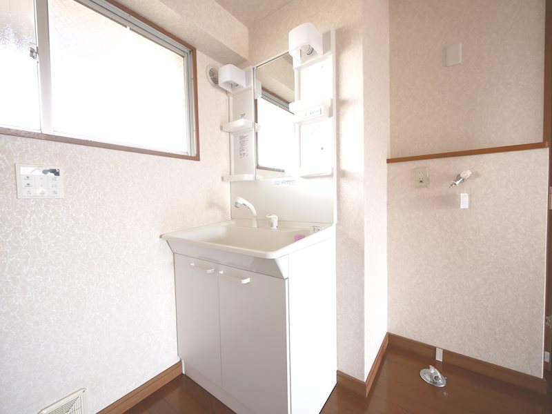 征矢マンション 洗面所
