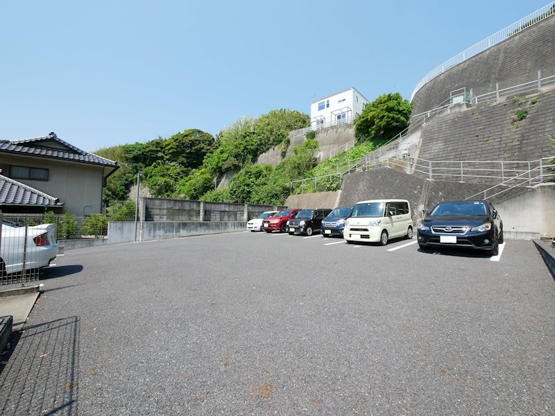 コスタ舟入 駐車場