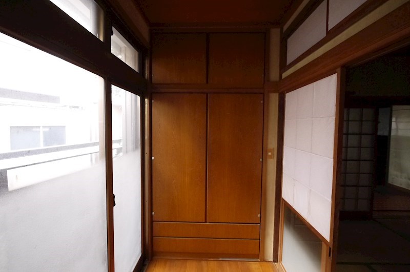 旭町2丁目住宅 収納