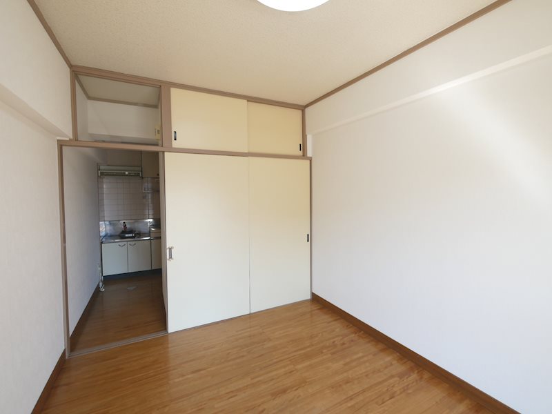 池の川ビル ベッドルーム