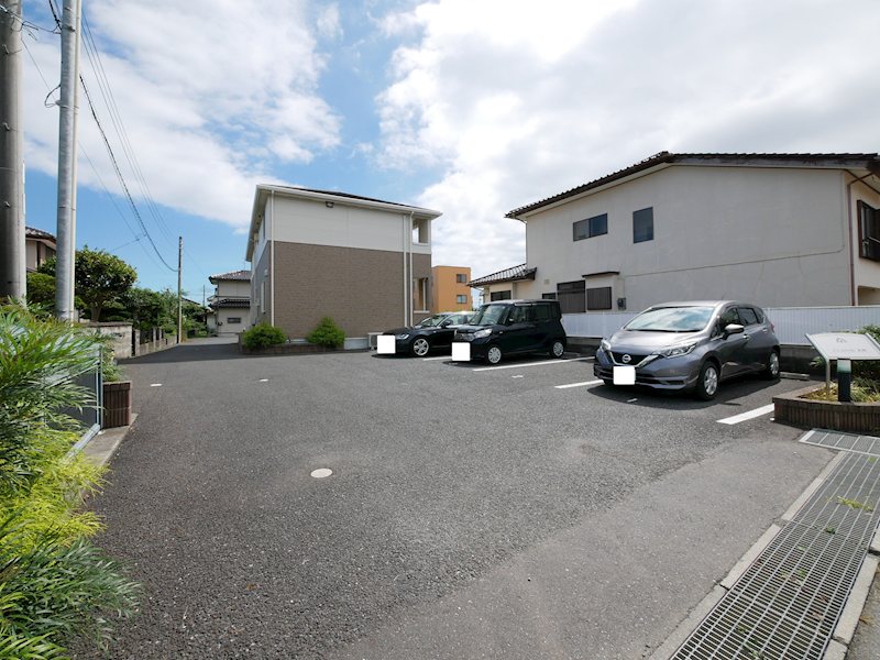 クラッセ表原 駐車場