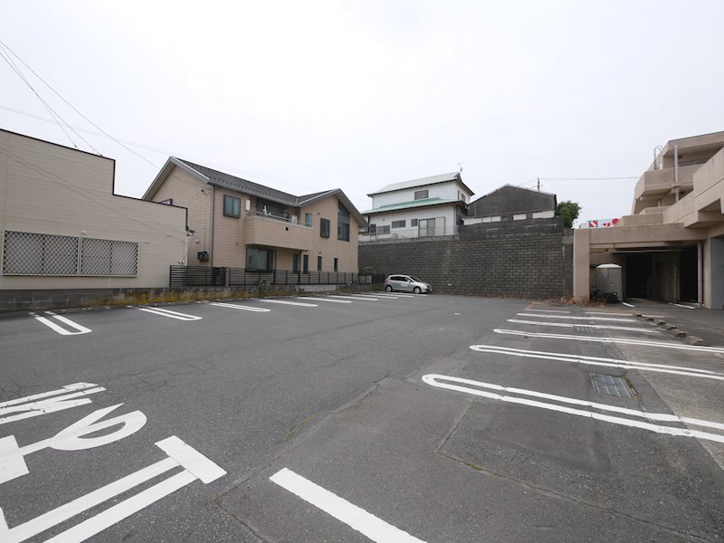 キタミビル1Ｆ 駐車場