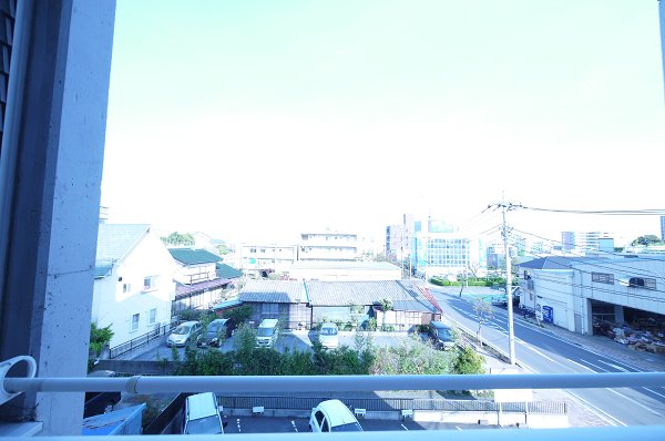 八千代ビル ベランダ