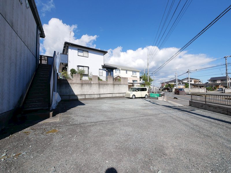 サンライフクボタ 駐車場