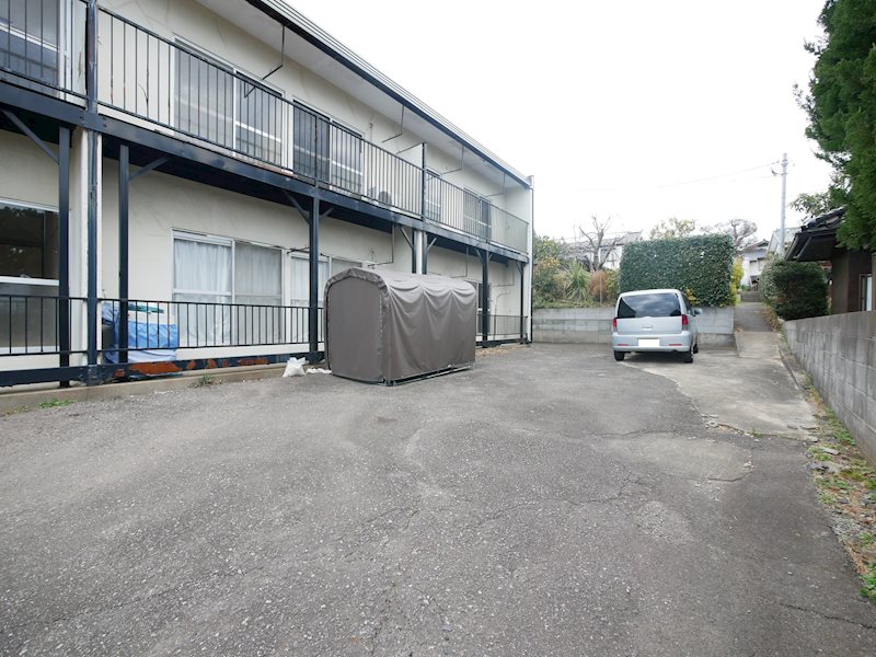 関アパート 駐車場