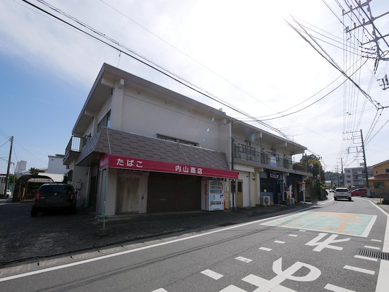 内山商店ビル 外観