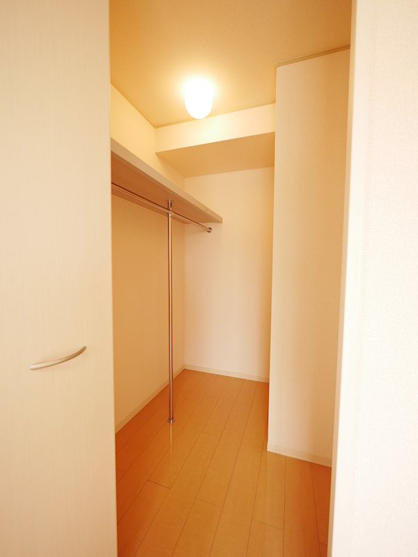 オーベンロープＡ 収納