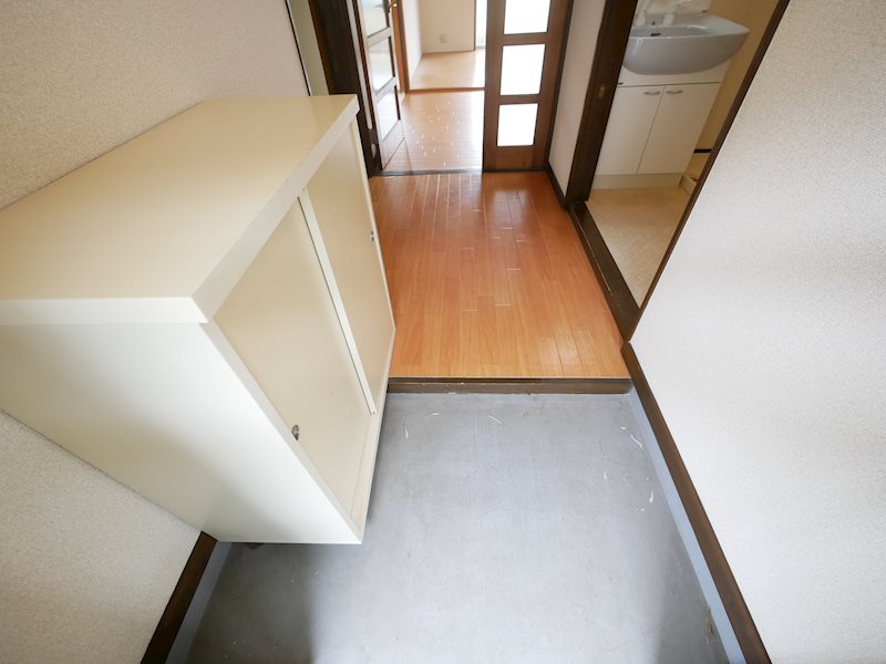 カーサヴェルサーレ 玄関