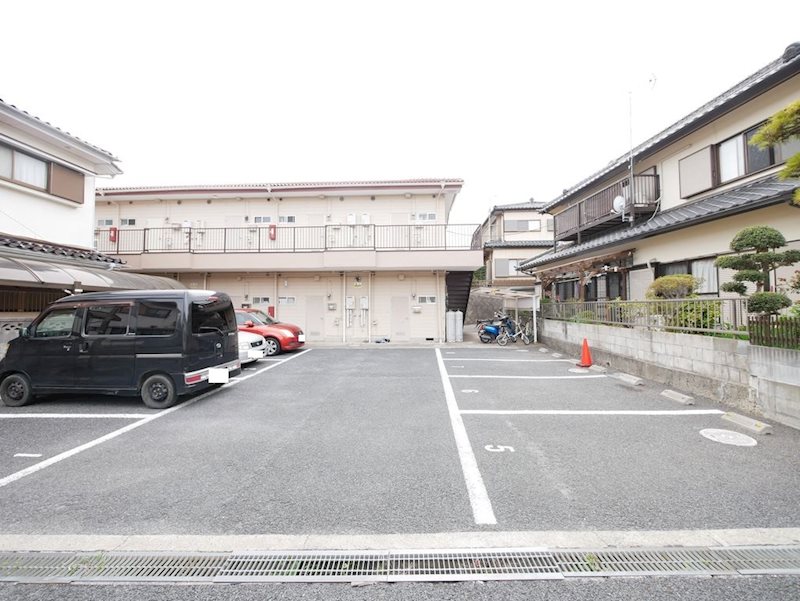 アリス１   駐車場