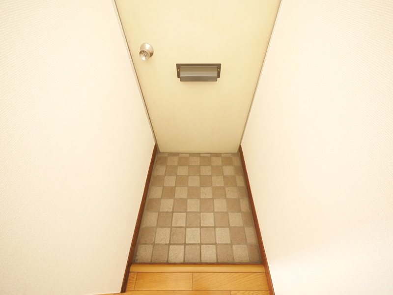 高橋アパート  玄関