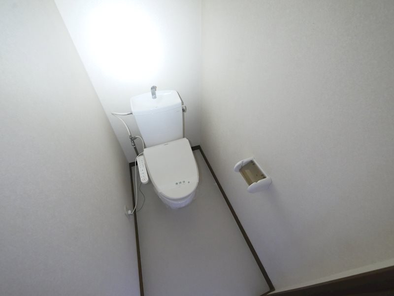 ヴァンヴェールＫ トイレ