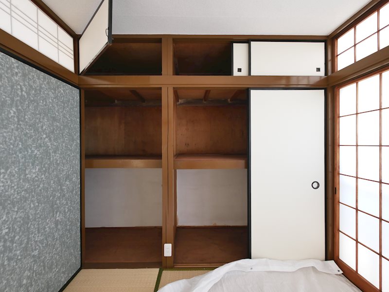 赤津マンション 収納