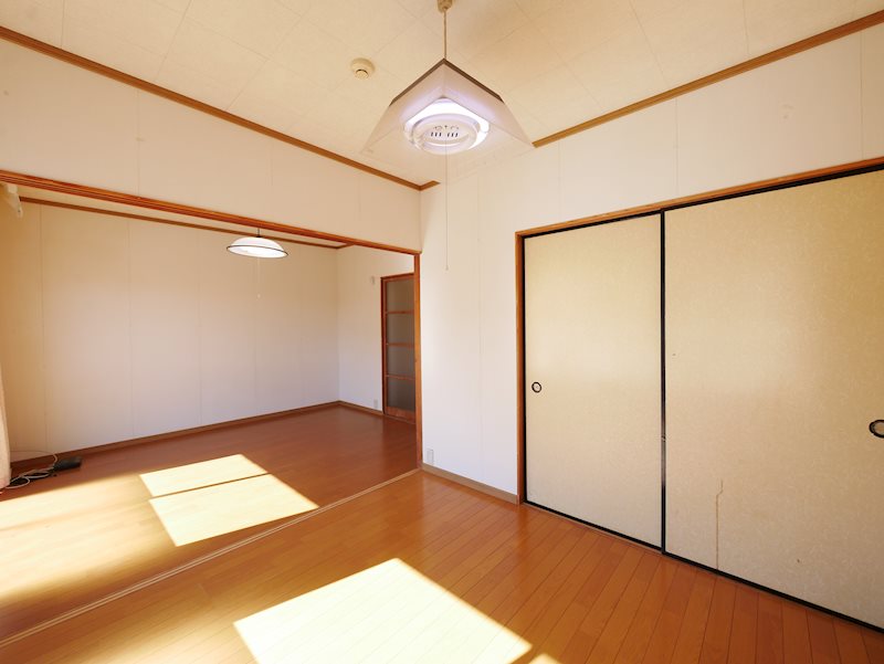 横山アパート ベッドルーム