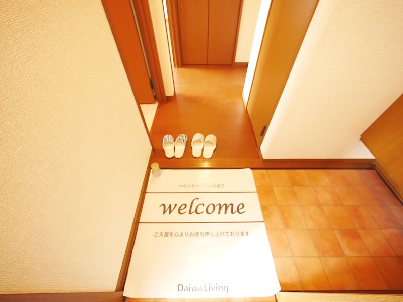 ロイヤルスクエアＣ 玄関