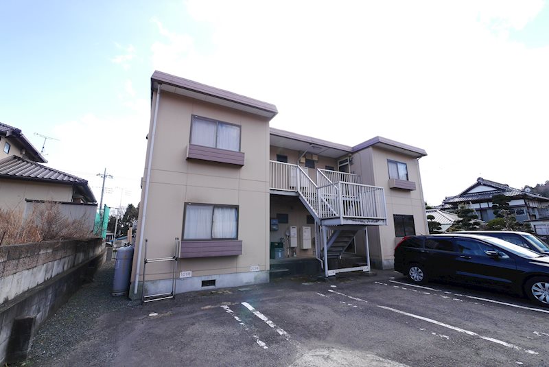 コーポ塙山 駐車場