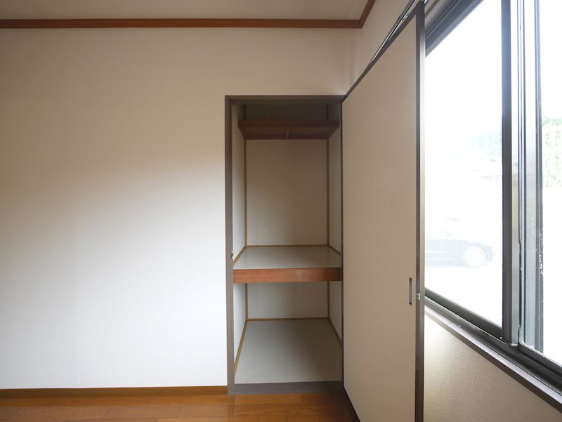 コーポ塙山 収納