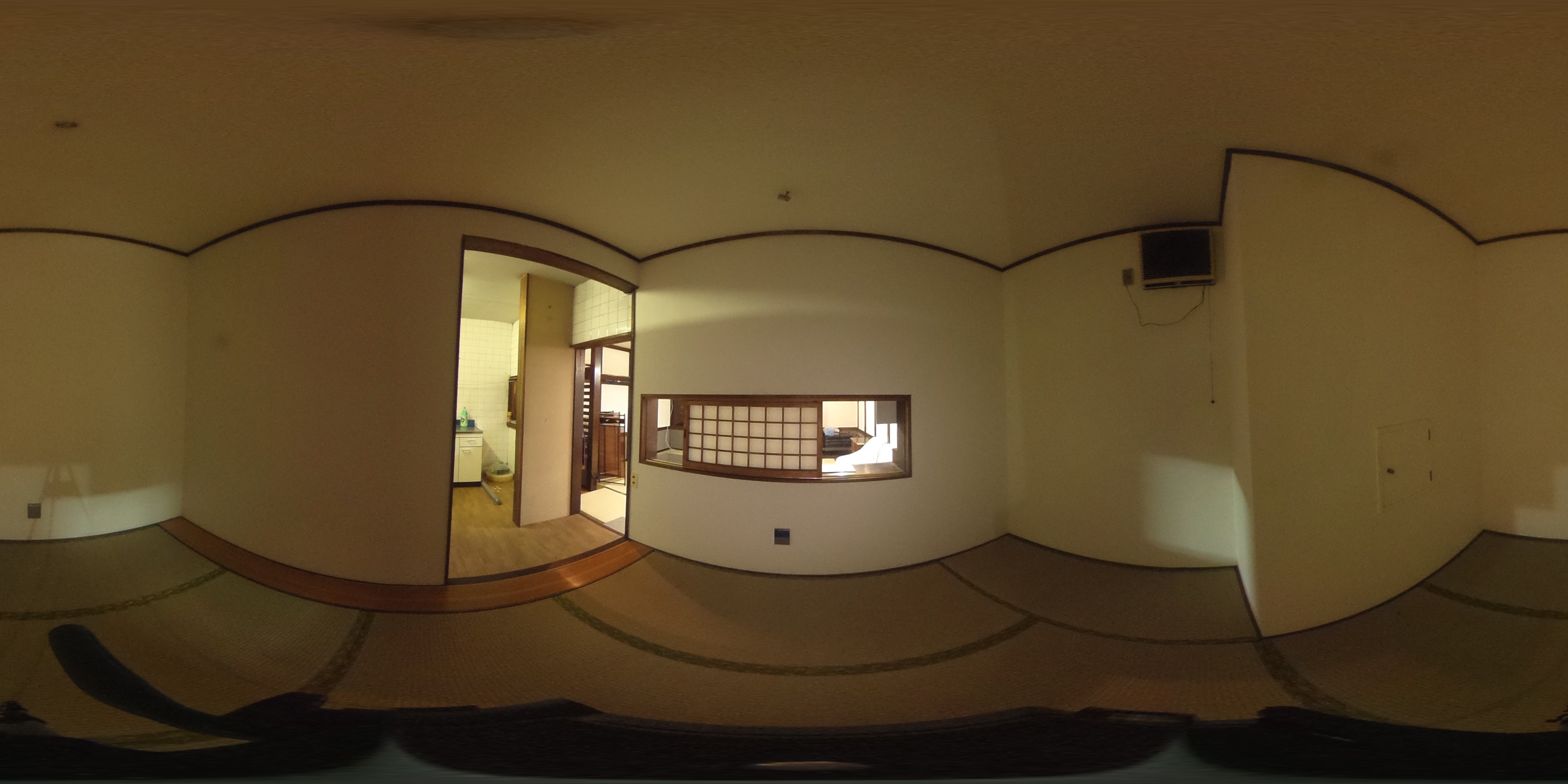 トローヌビル その他