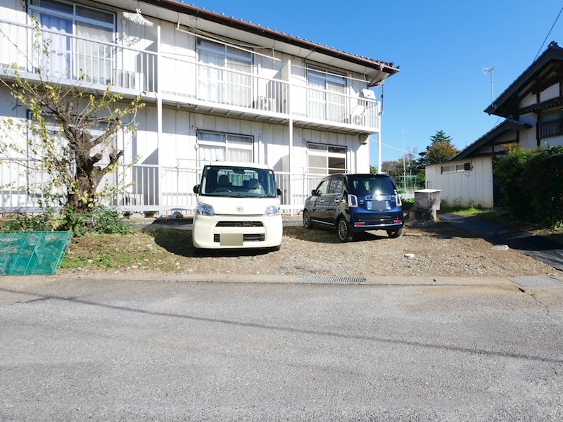 田名部学生アパート 駐車場