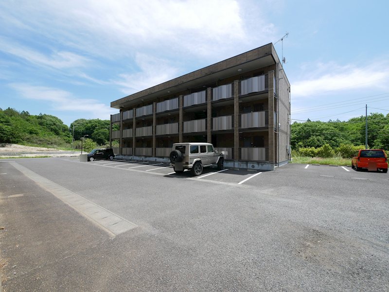 グレースヒルズⅠ 駐車場