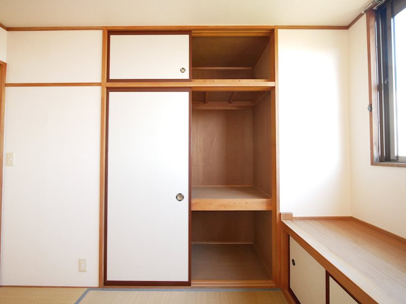 シャトー野村 収納