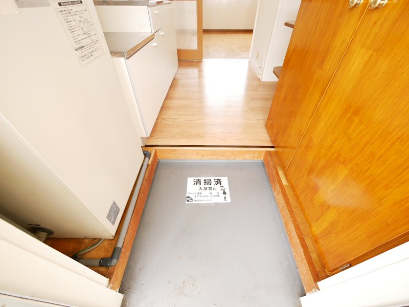 297ハイツ 玄関