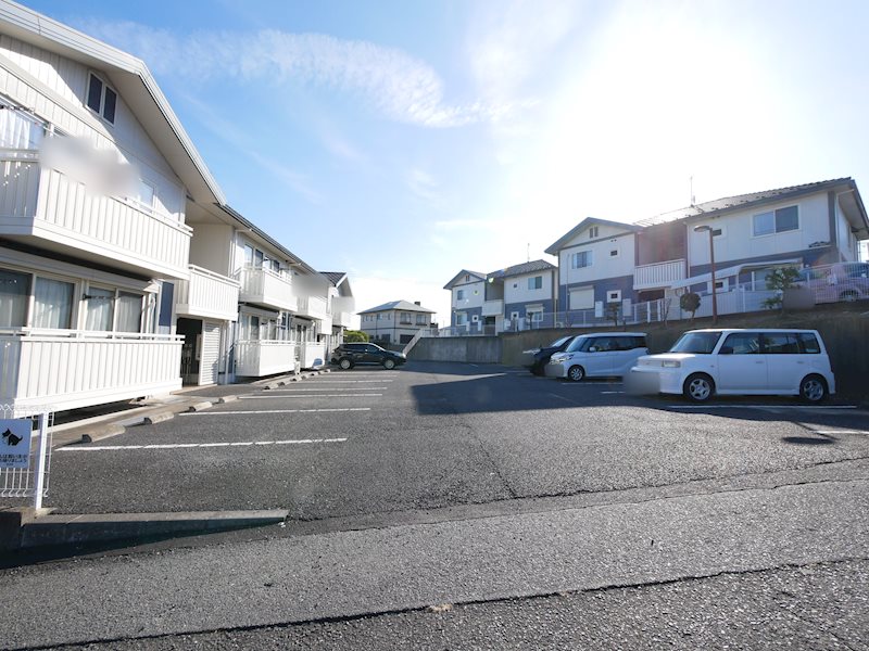 ロイヤルスクエアＡ  駐車場