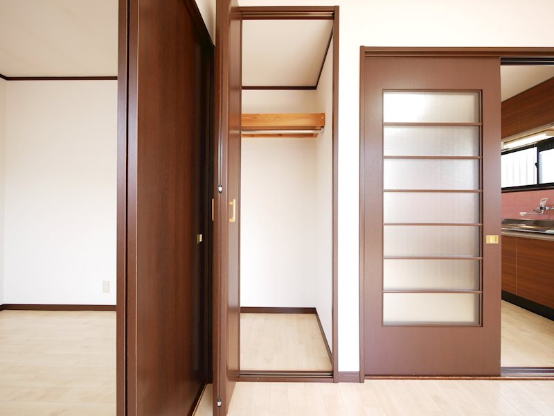 イーズアパートメント　B棟  収納