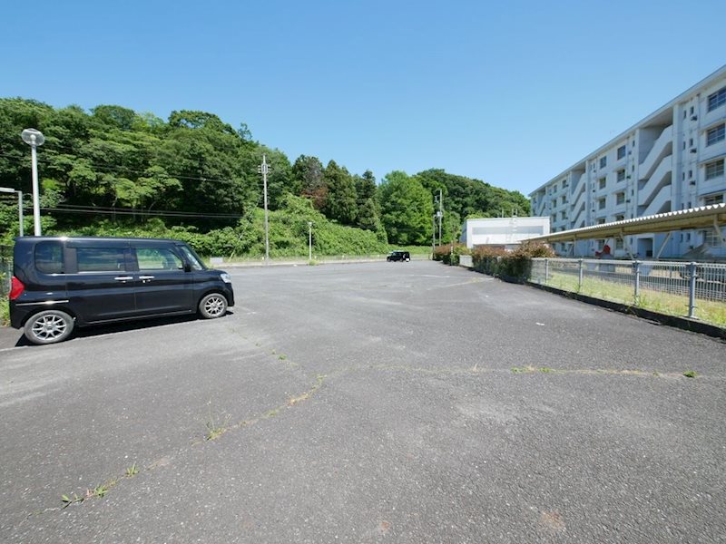 ビレッジハウス南高野2号棟 駐車場