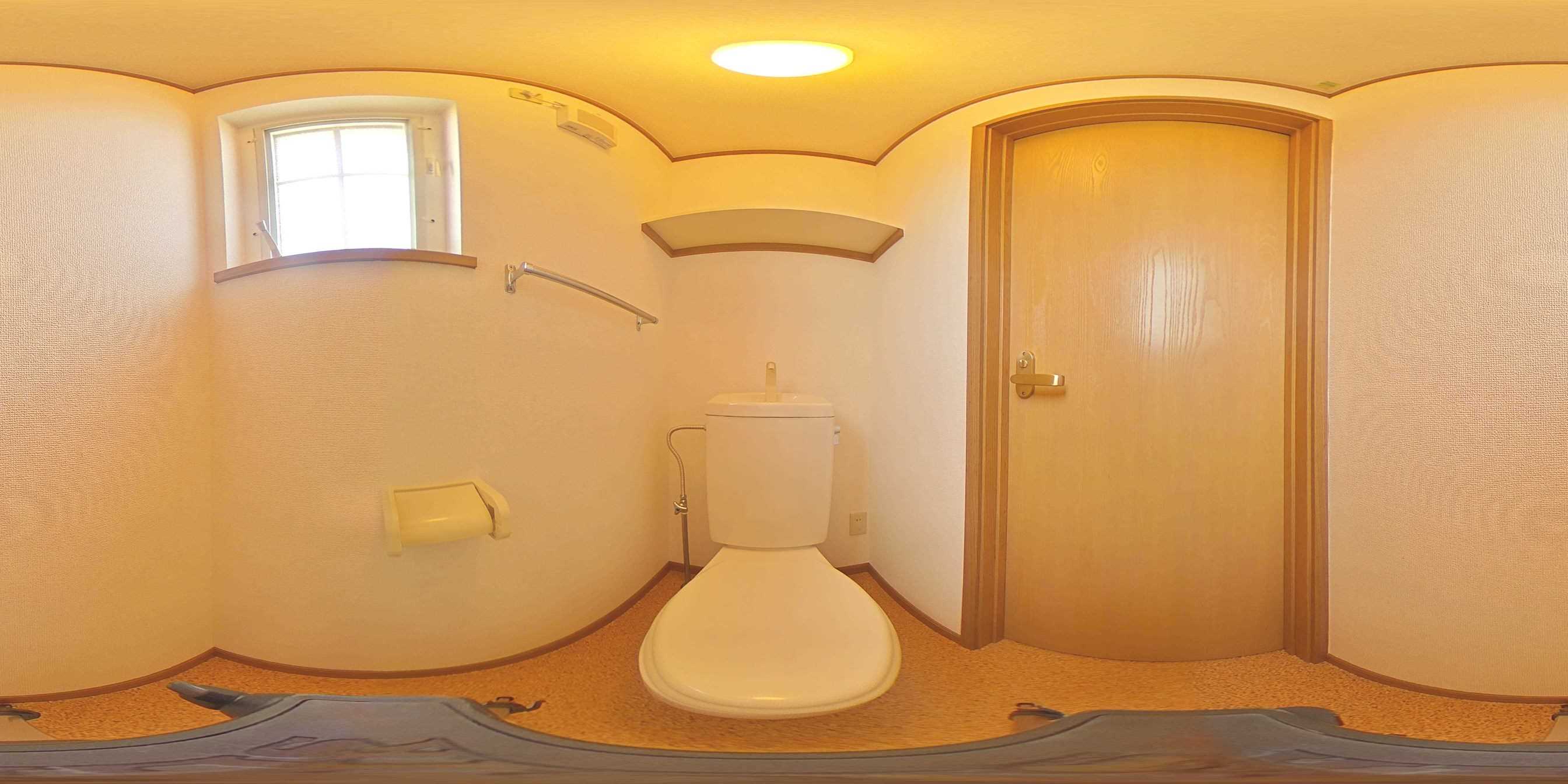 ＢＲＥＥＺＥＨＯＵＳＥＵＳＵＩ トイレ