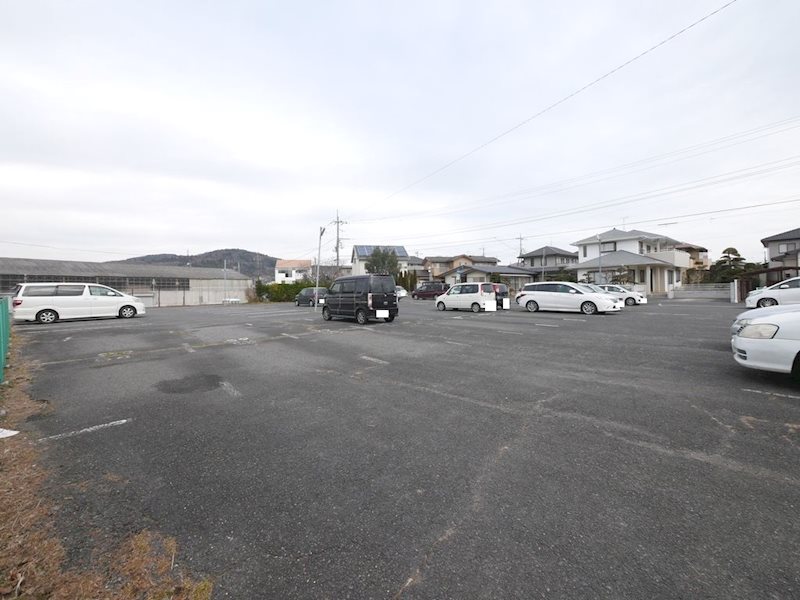 ビレッジハウス日立4号棟 駐車場