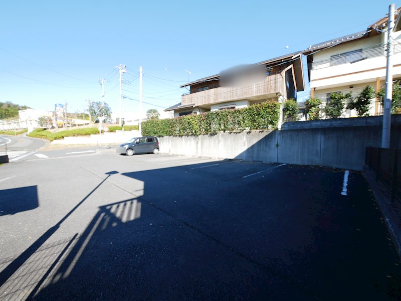 ノース・エッジ 駐車場